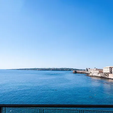 Una Finestra Su Cala Rossa By Wonderful Italy Syracuse Exterior photo